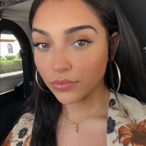 Meet your Posher, Sofia